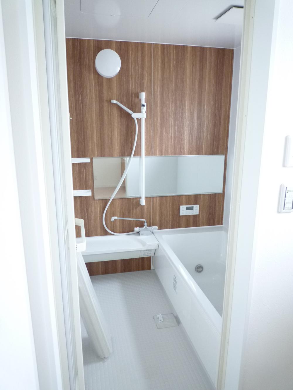 Bathroom. 1 square meters bathroom with reheating function