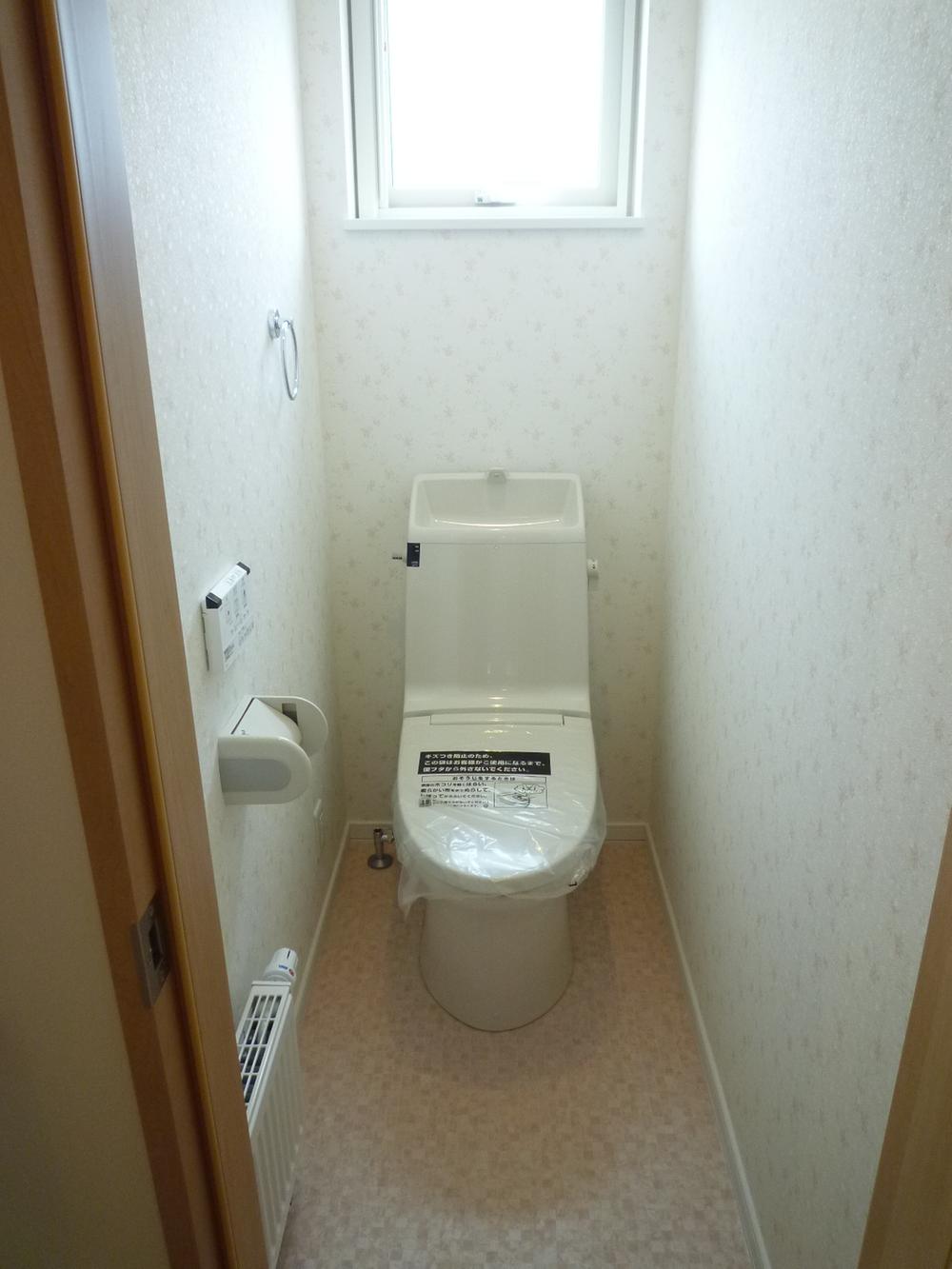 Toilet. Hot water cleaning function toilet