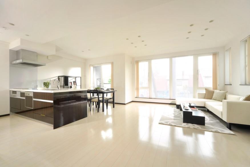 Same specifications photos (living). Laying the floor heating in the living. eco Jaws of ecological city gas-saving cost. A balcony on the second floor and the third floor to the sash of the wide span. (Al cube specification reference photograph).