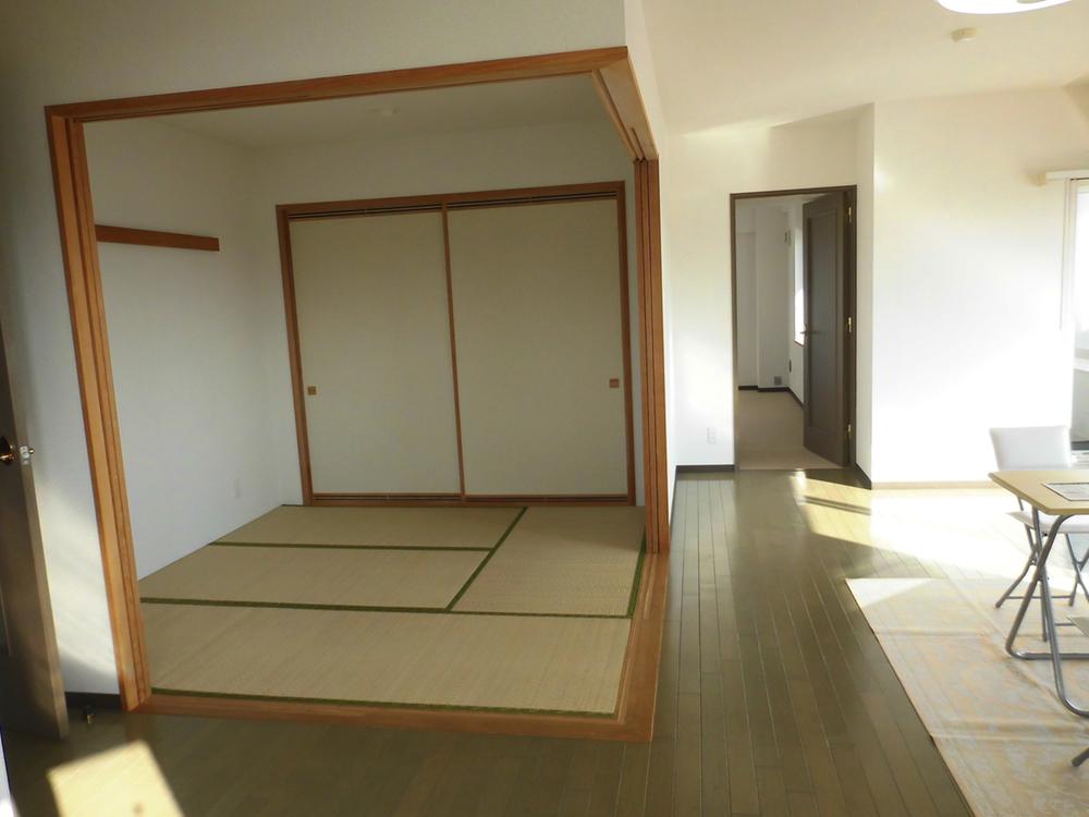Other introspection. Small rise-style Japanese-style room