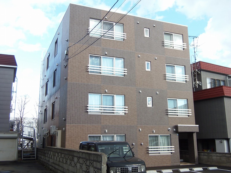 Building appearance.  ☆ Reinforced concrete 4 stories ☆ 