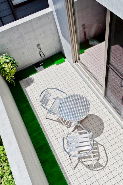 Balcony. Balcony surrounded by a concrete wall, You can enjoy as a private space