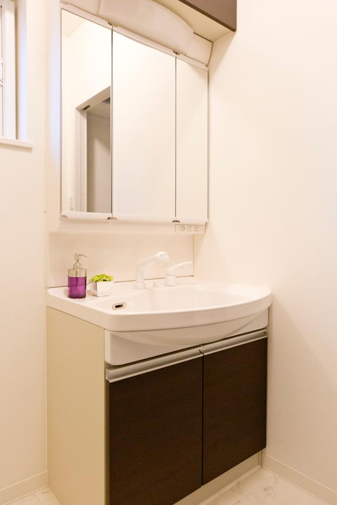 Other Equipment. Durable wash bowl is a high-quality enamel ・ Excellent acid resistance, Keep the cleanliness in the easy to clean.