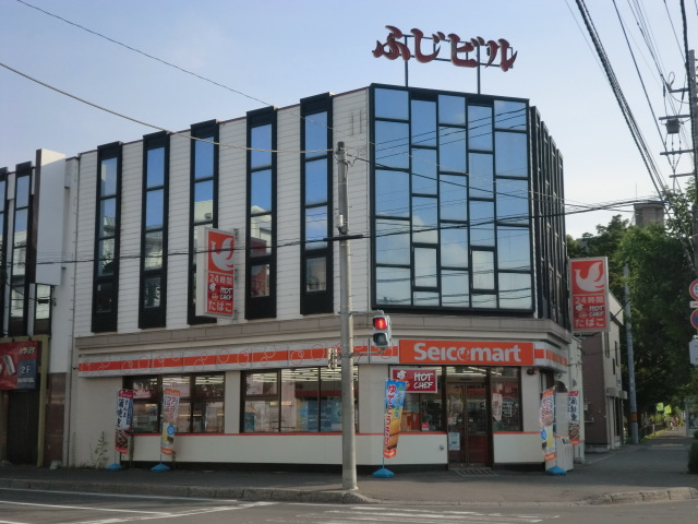Convenience store. Seicomart Kikusui Article 5 store up (convenience store) 129m