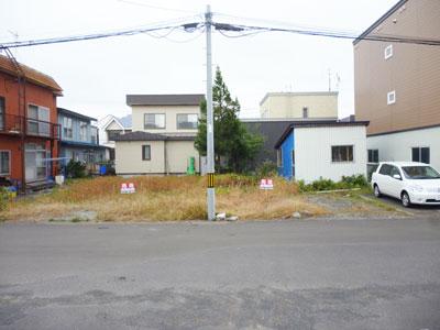 Local land photo. A quiet residential area. Near life convenient supermarket or post office