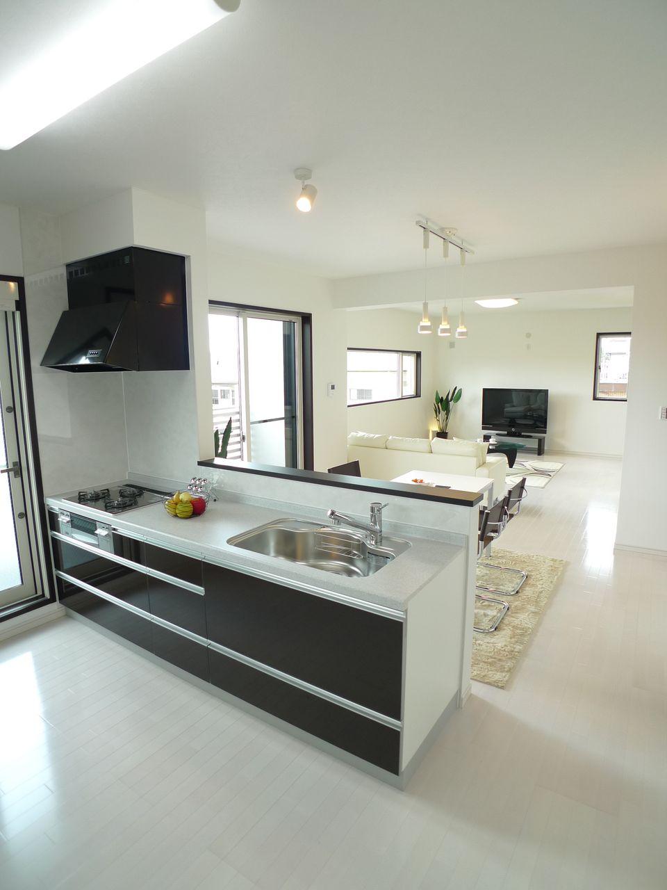 Same specifications photo (kitchen). Same specifications