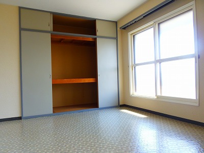Other room space. You can take advantage of the spacious room in with a large closet in the Western-style