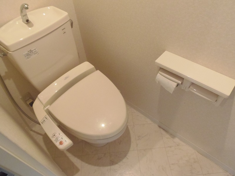 Toilet.  ☆ Washlet equipped ☆ 