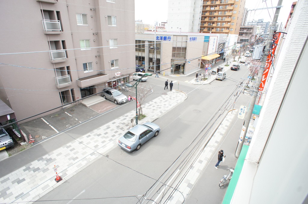 Other. 312m until Hongodori shopping street (Other)