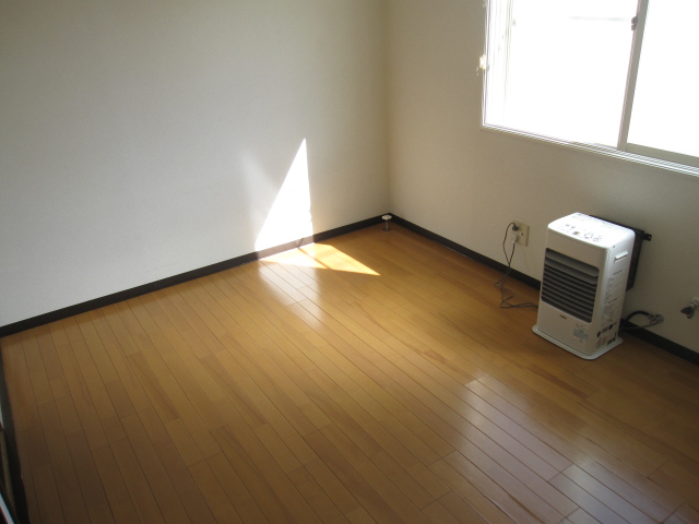Living and room. Hard flooring specifications scratch