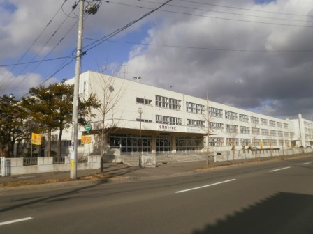 Primary school. 947m to Sapporo Municipal northwest stone elementary school (elementary school)