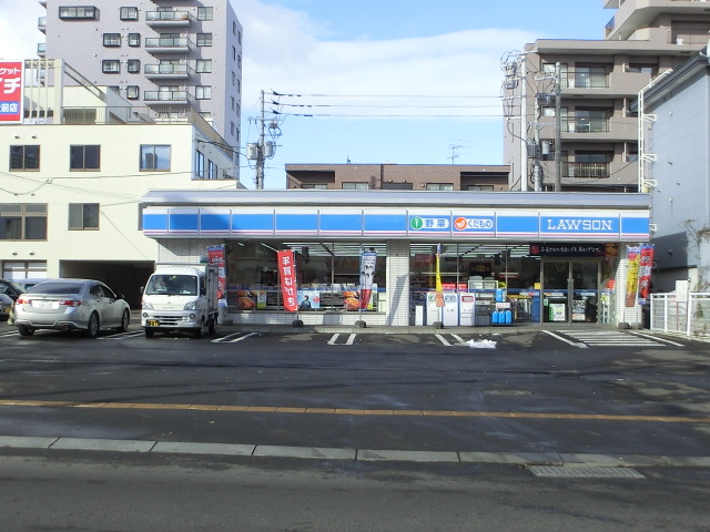 Convenience store. Lawson Sapporo Shiraishi Hondori 6-chome up (convenience store) 314m