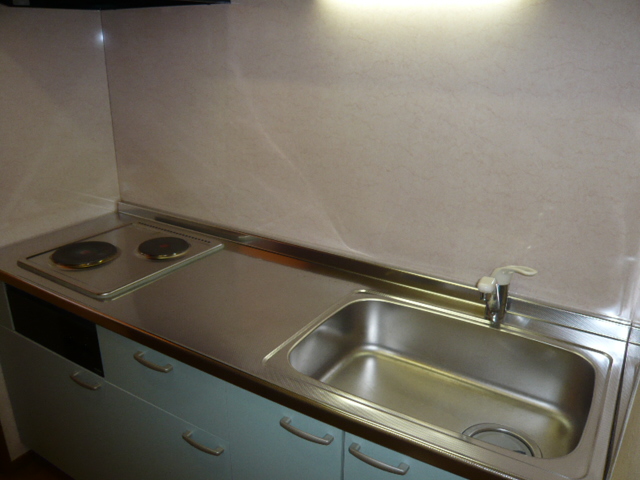 Kitchen. With stove! 