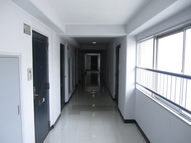 Other common areas. Bright shared hallway