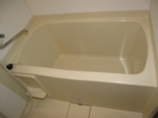 Bath. Spacious bathrooms!