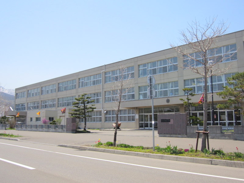 Primary school. 1701m to Sapporo City Teine north elementary school (elementary school)