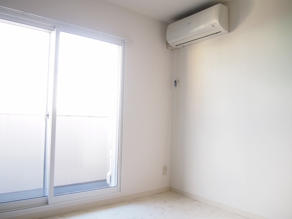 Living and room. Summer is also air-conditioned to be able to spend comfortable