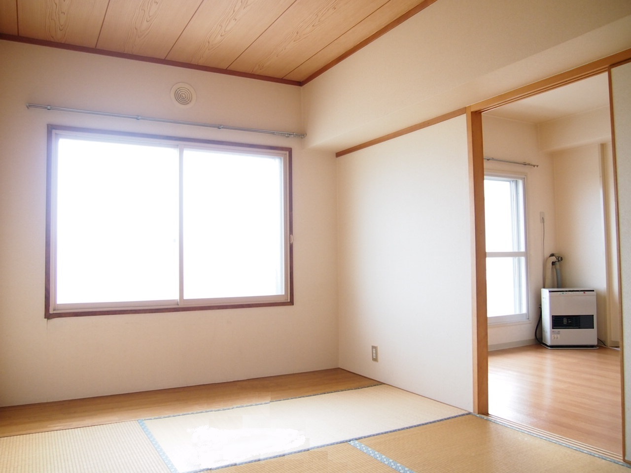 Other room space. Japanese-style room is 7.5 Pledge! South is facing! 