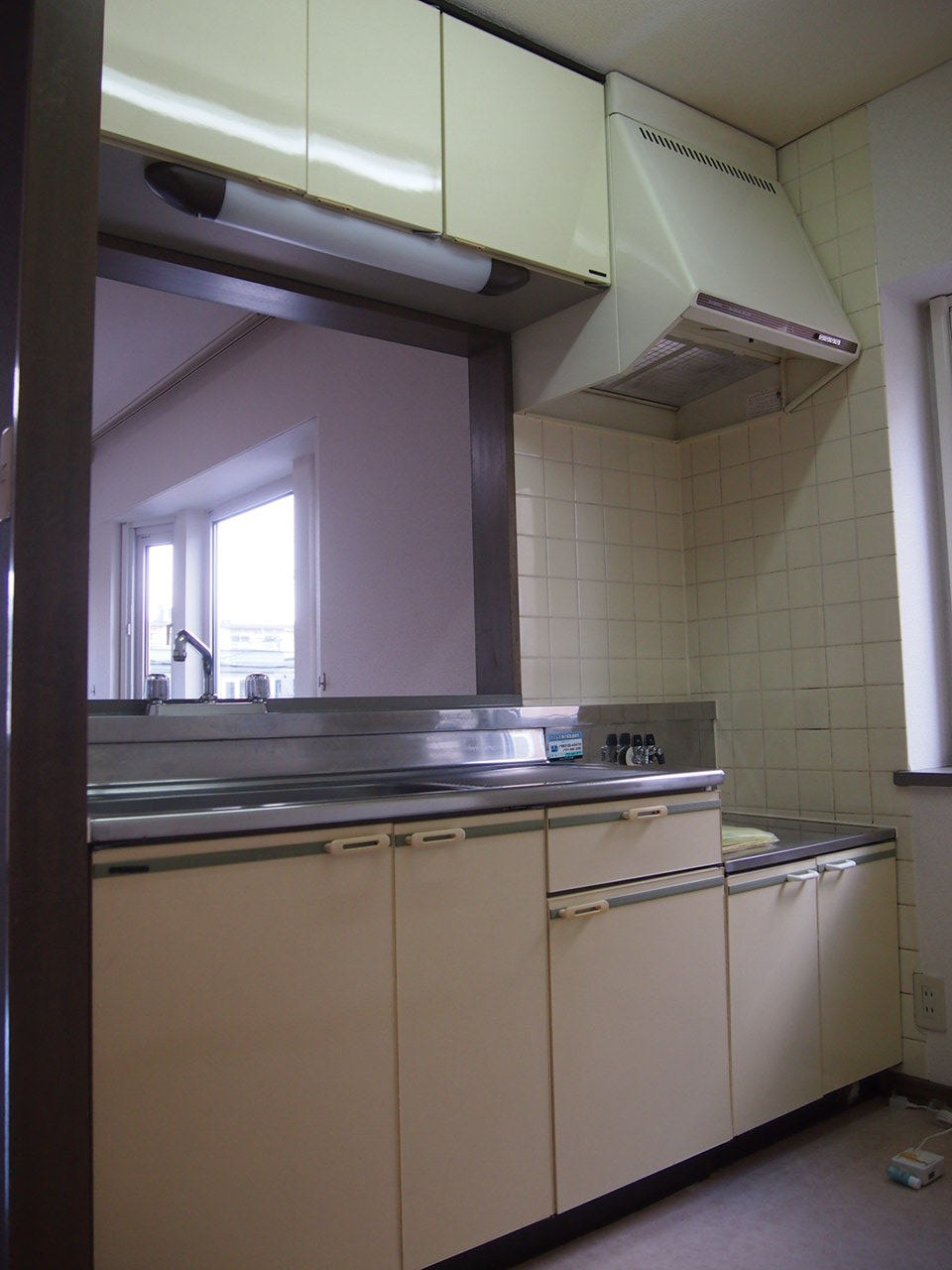 Kitchen. It is face-to-face kitchen of easy-to-use 2.5 Pledge! !