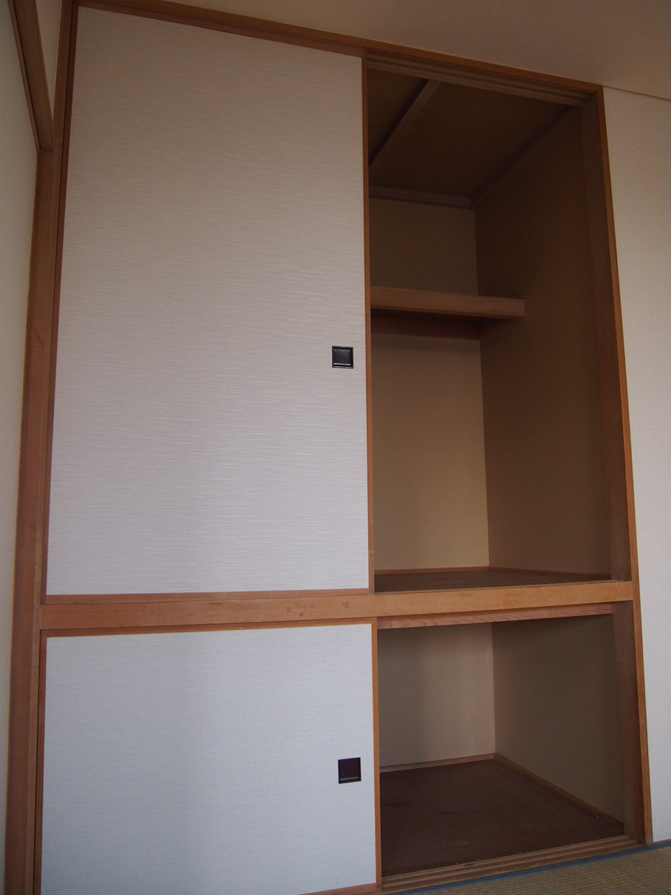 Receipt. It comes with a closet in the Japanese-style room ('∀ `)
