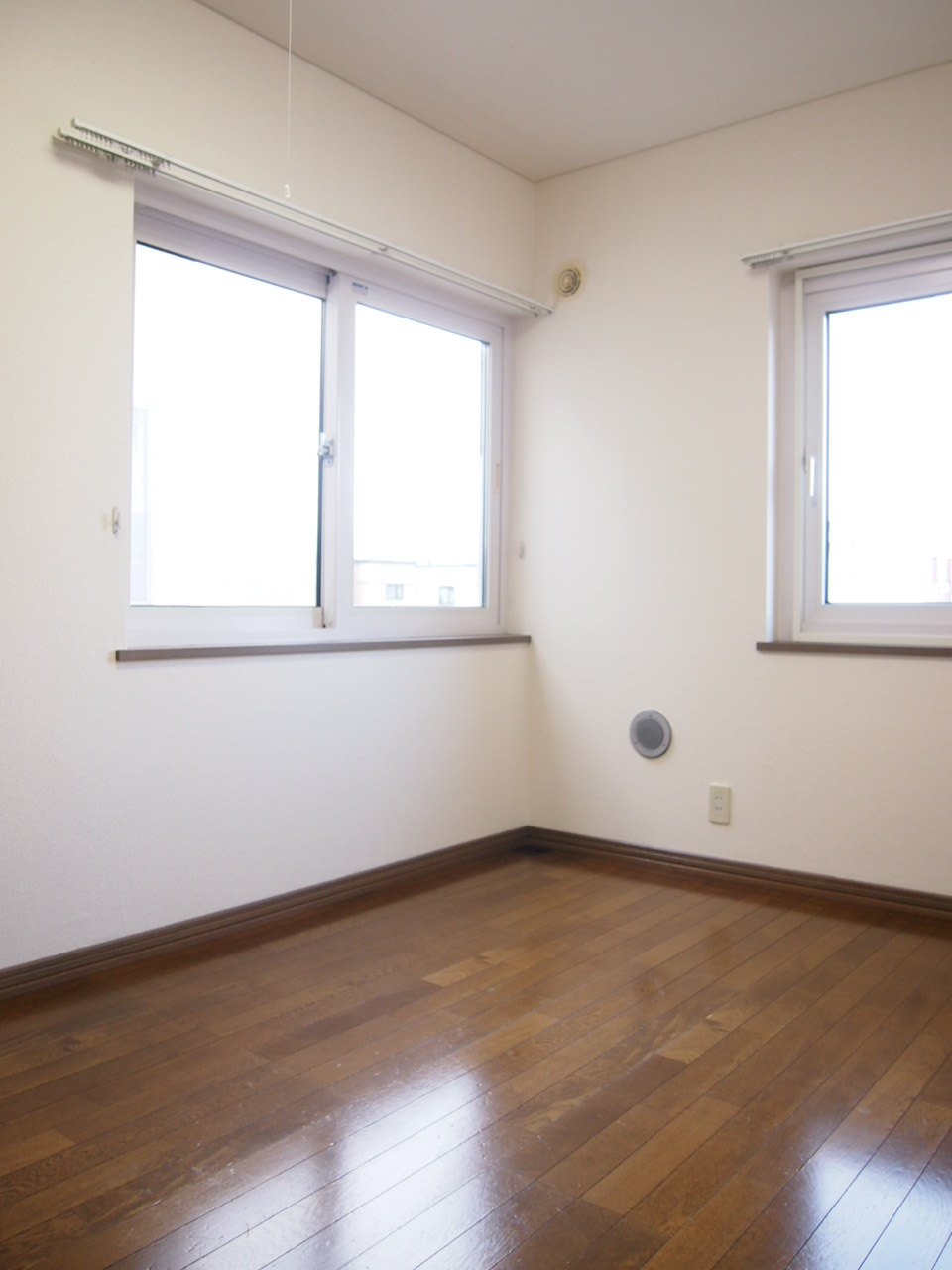 Other room space. 5 Pledge of Western-style