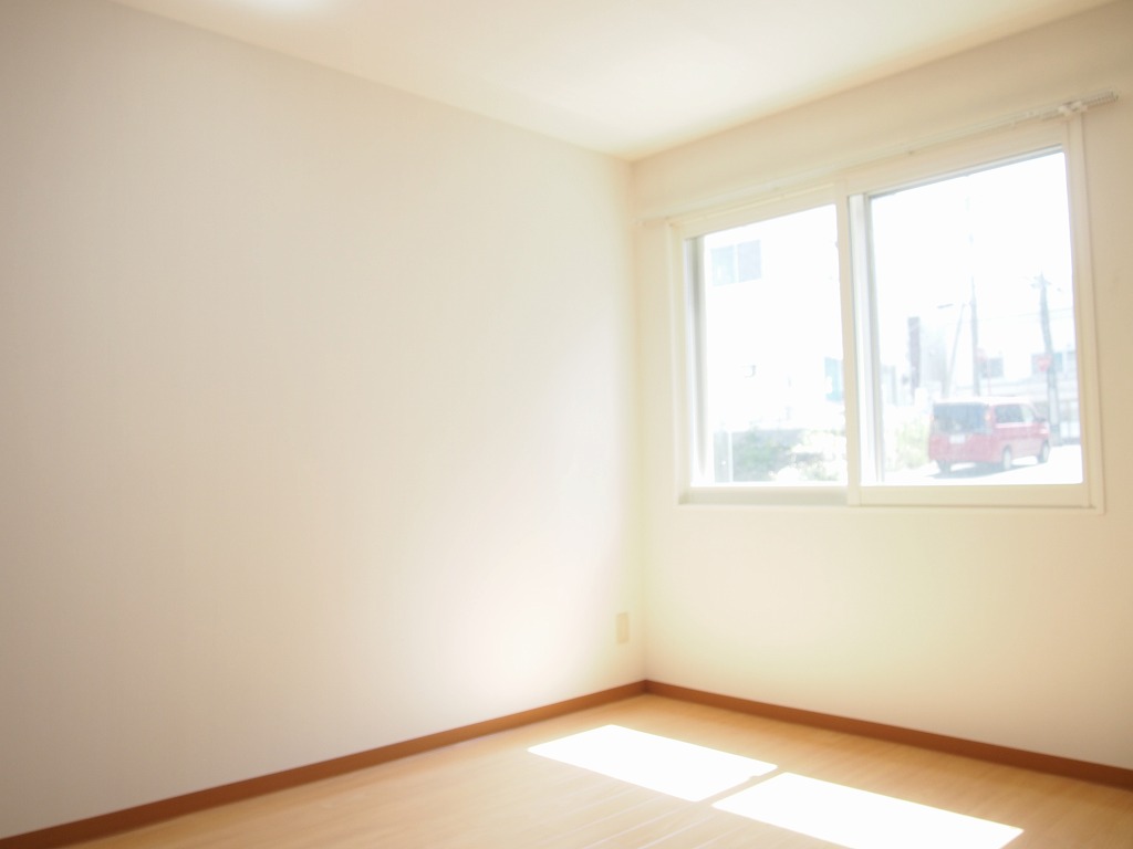 Other room space. Day is perfect Western-style