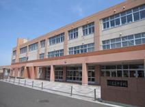 Junior high school. 998m to Sapporo Municipal Hoshioki junior high school (junior high school)