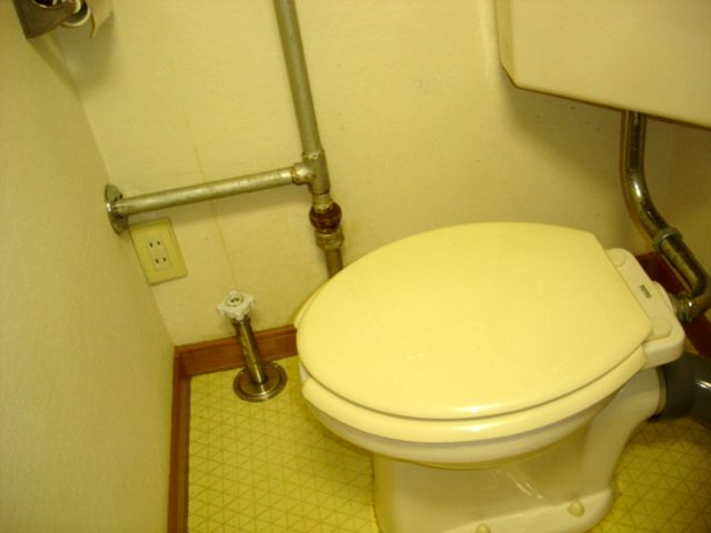 Toilet. Warm water washing toilet seat can be mounted is ヽ (^ o ^) 丿