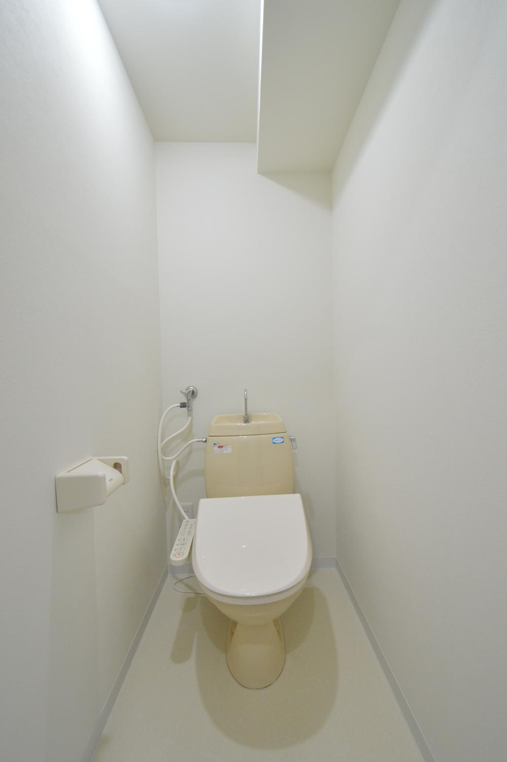 Toilet.  [toilet] Shower toilet new goods exchange settled