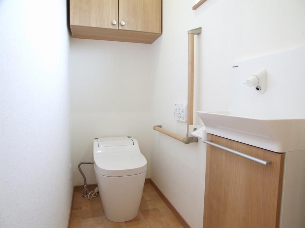 Toilet. Panasonic made La Uno 1st floor ・ Second floor