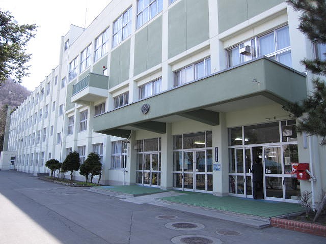 Primary school. 1356m to Sapporo City Teine Nishi Elementary School (elementary school)