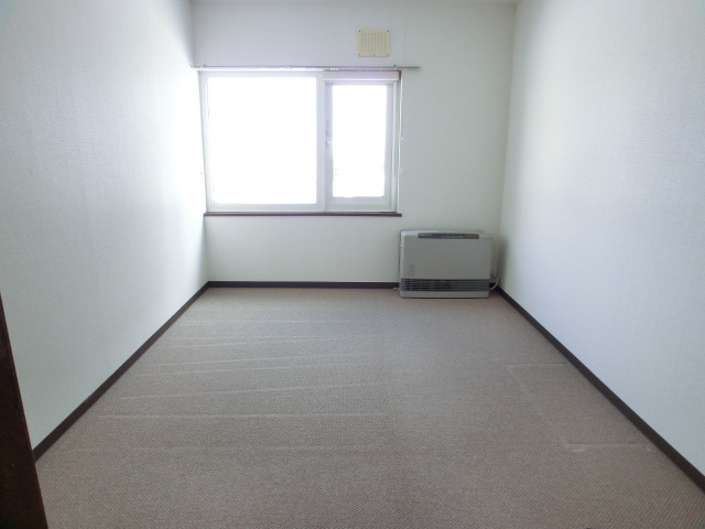 Other room space. Bright Western-style ☆ 