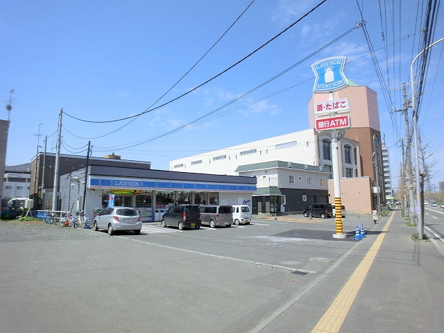 Convenience store. Lawson Sapporo Teine Station store up (convenience store) 402m