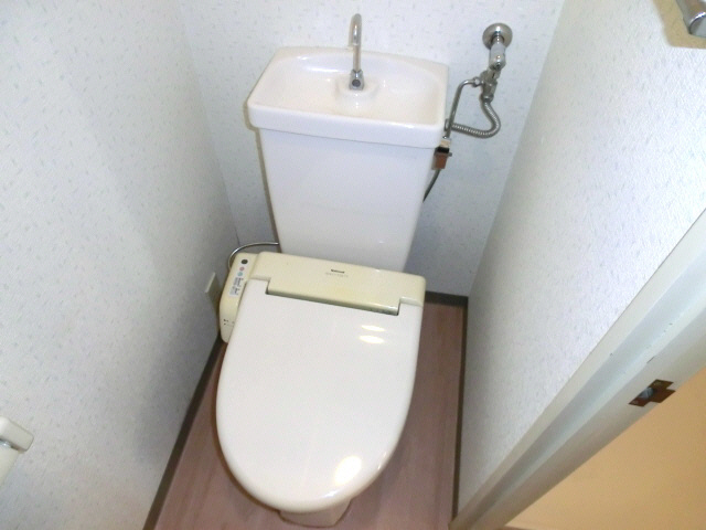 Toilet