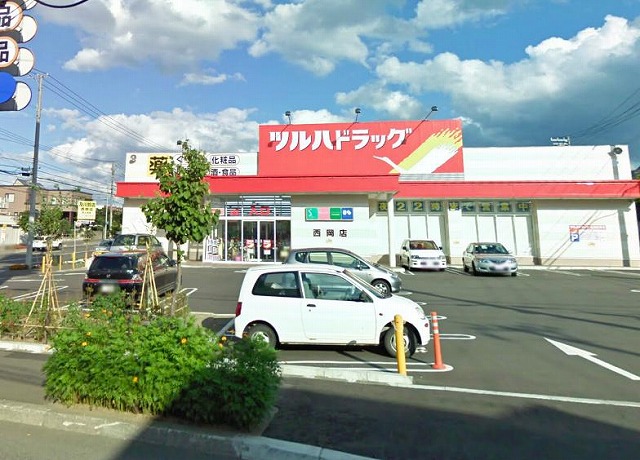Dorakkusutoa. Tsuruha drag Nishioka Article 3 shop 161m until (drugstore)