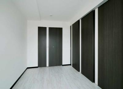 Other room space. It will be divided into a firmly living space in a stylish slide door