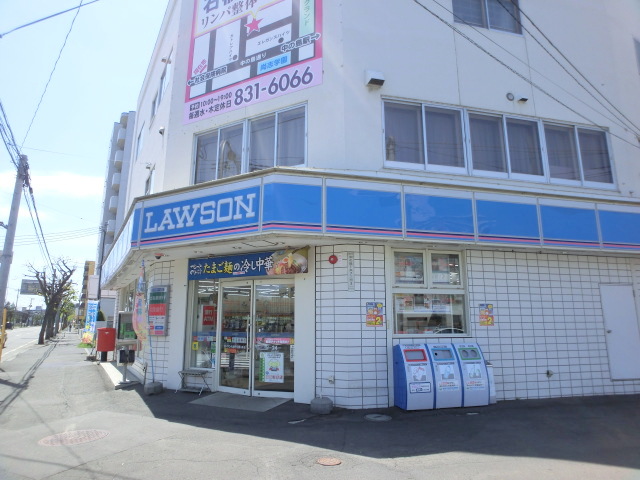 Convenience store. Lawson Sapporo Nakanoshima Article 1 store (convenience store) up to 100m