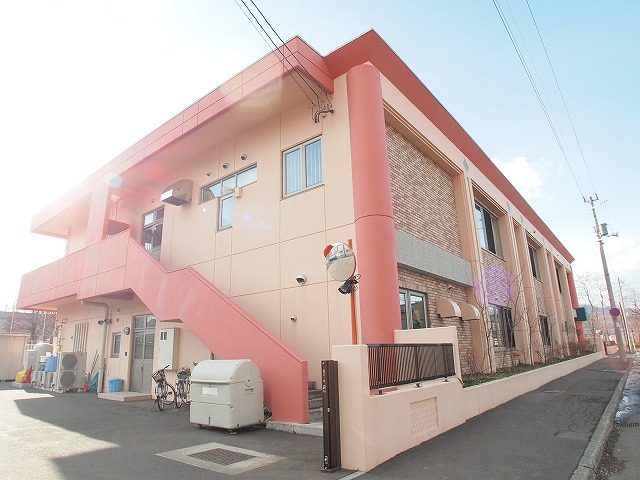 kindergarten ・ Nursery. Hiragishi Xing positive nursery school (kindergarten ・ 653m to the nursery)