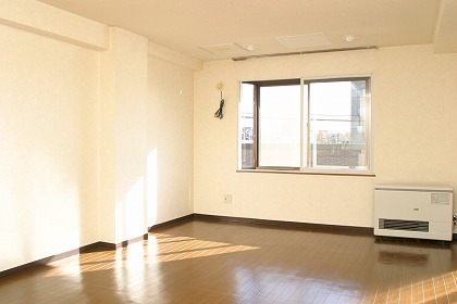 Living and room.  ☆ You can move in the initial cost 90,000 yen! Popular All Western-style type ☆ 