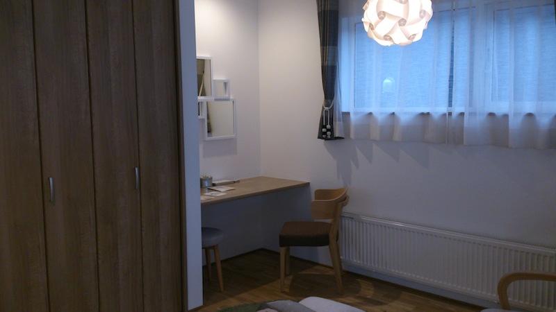 Non-living room. 2F free space is also to study in private and living. Easily because the partition is, Transformed into a 3LDK according to your family