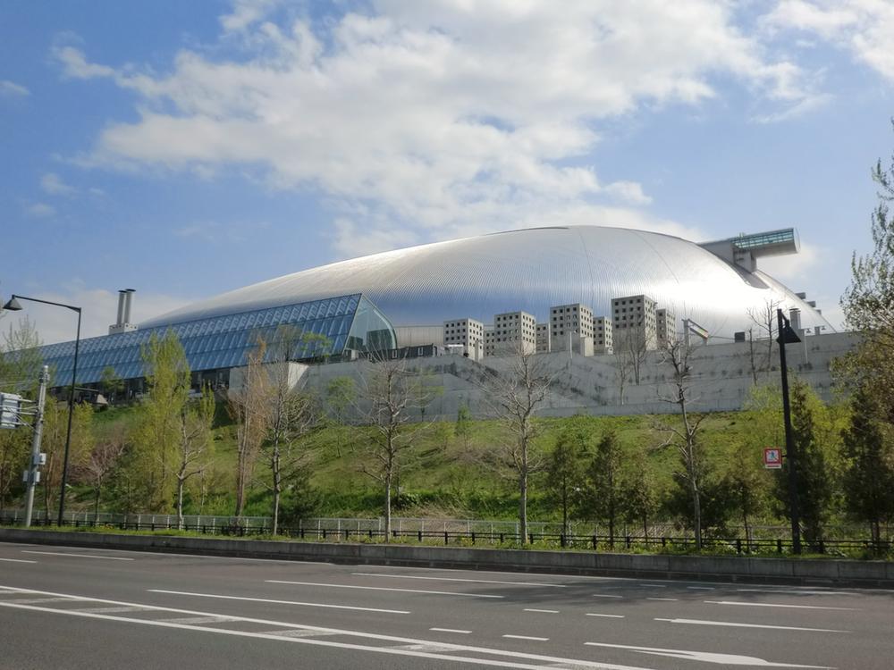 Other local. Sapporo Dome A 5-minute walk