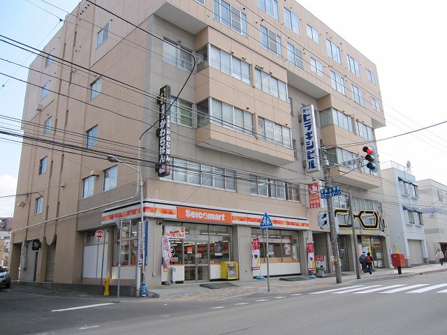 Convenience store. Seicomart Hiragishi Article 3 store up (convenience store) 480m