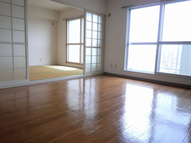 Living and room