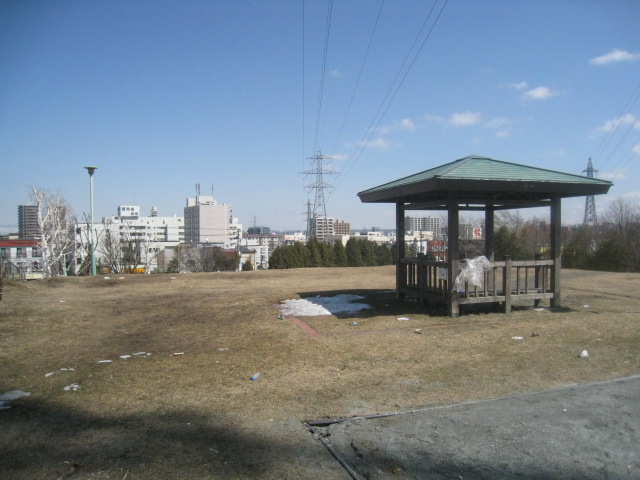 park. 511m to the east, Tsukisamu park (park)