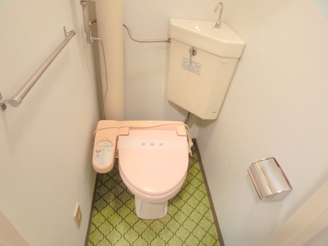 Toilet