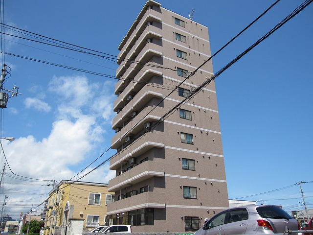 Building appearance. The ・ High-rise apartment. 