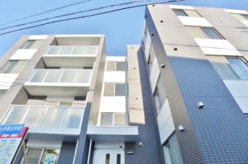 Building appearance. Sunny! Balcony! 