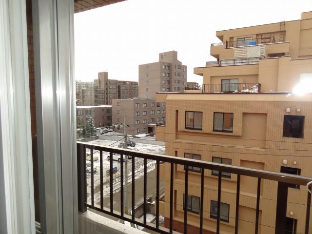 View photos from the dwelling unit. View from the site (December 2013) Shooting