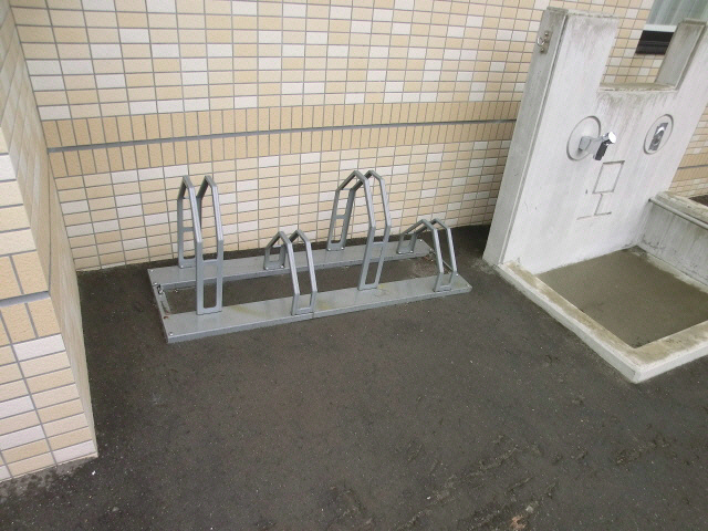 Other common areas. Of dog legs washing place