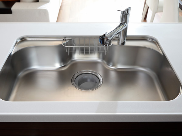 Kitchen.  [Quiet sink] Sink of depth a large pot was also spacious washable in margin, Silent type to mitigate such as water splashing sound. In wide sink, It is the depth with a space